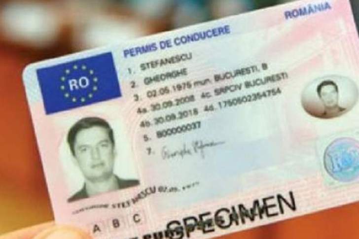 Taxele achitate deja pentru eliberarea permisului auto și certificatului de înmatriculare rămân valabile 30 de zile
