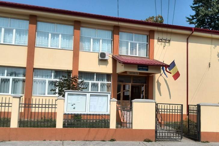 Un singur elev din mediul rural a obținut media 10 la Evaluarea Națională, în județul Prahova