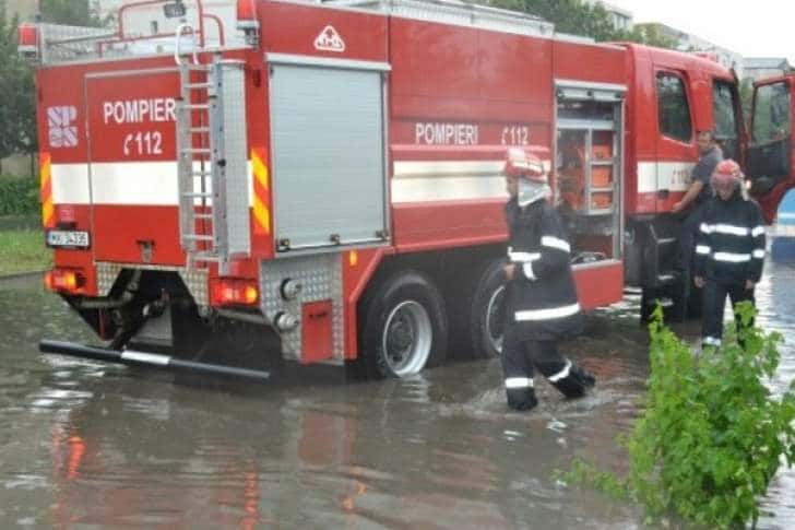 Inundații în Sinaia, din cauza precipitațiilor abundente