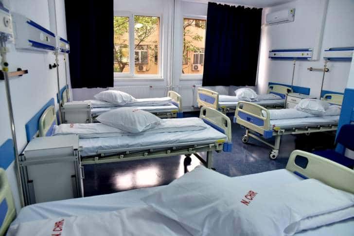 Peste 3.600 de persoane confirmate cu Covid-19 în România nu au fost internate în spitale, în ultimele trei săptămâni
