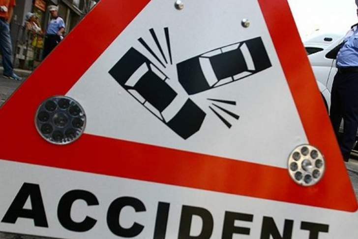 Trafic restricționat, pe DN1B, la Loloiasca, din cauza unui accident