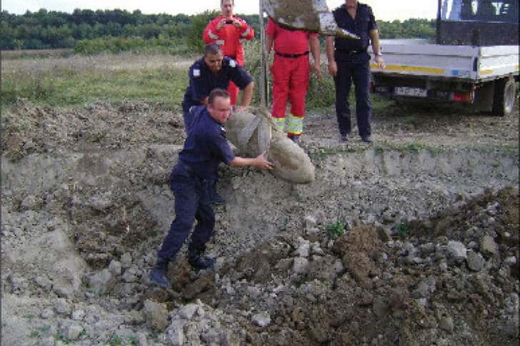 Operațiune de distrugere de bombe, grenade, mine antitanc și alte proiectile, la poligonul ISU de la Râfov