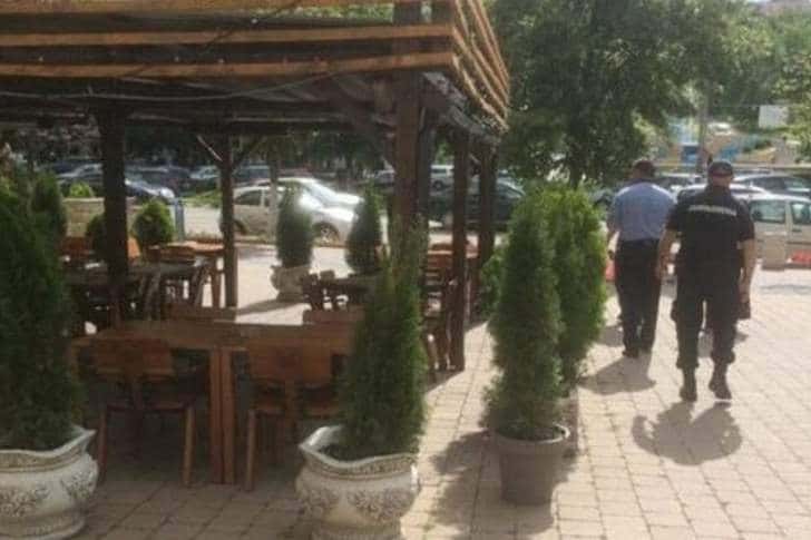 Zeci de terase din Sinaia și Câmpina, verificate de polițiștii prahoveni