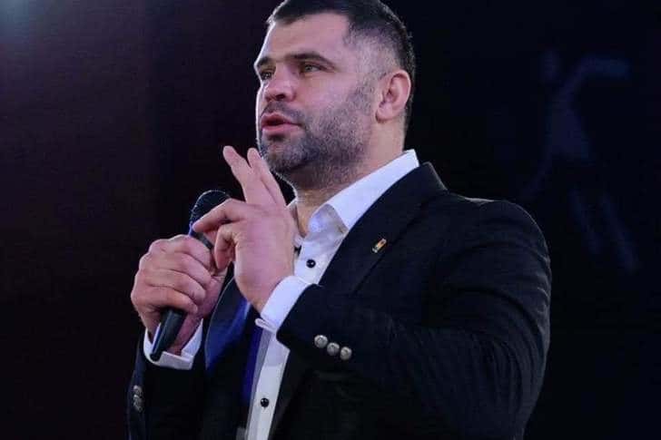 Kickboxerul Daniel Ghiță, mesaj acid la adresa lui Klaus Iohannis