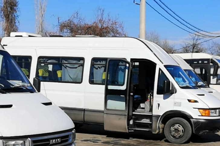 Gratuitatea transportului elevilor navetiști a stârnit o furtună politică în Prahova. Iulian Dumitrescu, candidatul liberal la șefia Consiliului Județean, a ieșit cam șifonat!