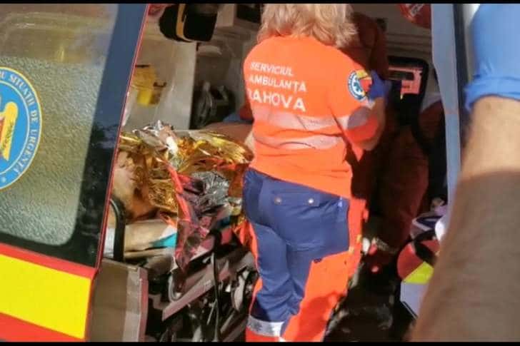 Bărbatul de 70 de ani din incendiul de la Vâlcănești a fost transportat cu elicopterul SMURD la București