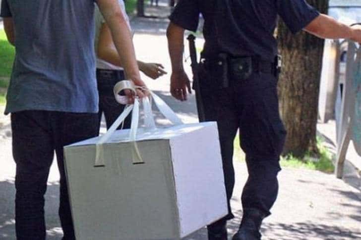 Cererea pentru urna mobilă poate fi depusă doar sâmbătă seara, între orele 18.00 și 20.00