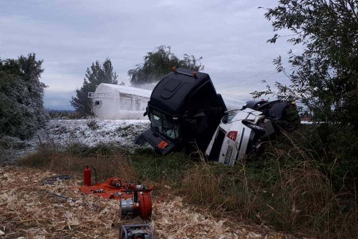 Mesaj Ro Alert pentru cisterna plină cu kerosen răsturnată la Corlătești