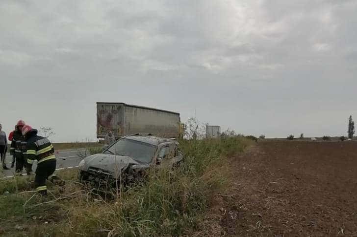O persoană a fost transportată la spital după accidentul de la Bărăitaru