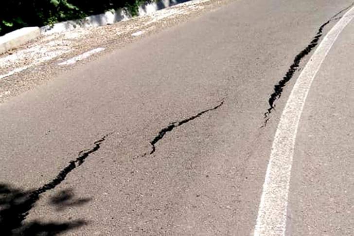 Cinci drumuri locale din Poiana Câmpina afectate de calamități naturale intră în reparații