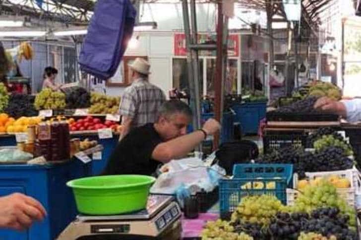 Măsuri dispuse la Ploiești astfel încât piețele să rămână deschise