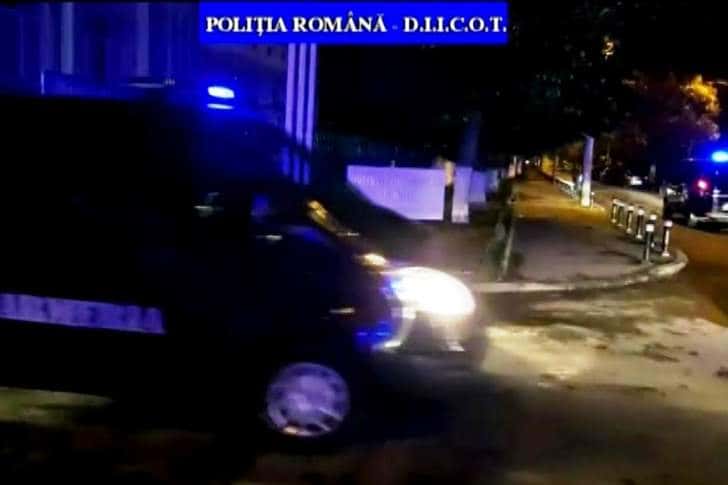Percheziții la Penitenciarul Ploiești, în camerele unor deținuți bănuiți de trafic de substanțe psihoactive