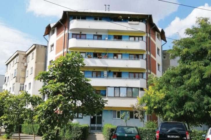 Cât îi costă pe actualii chiriași ai blocurilor ANL din Ploiești să devină proprietarii apartamentelor?