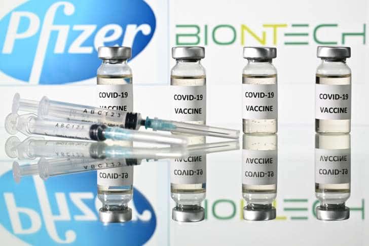 Ce reacții adverse au avut persoanele vaccinate până acum, în România, împotriva Covid-19?