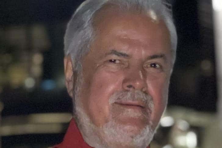 Adrian Năstase, după vaccinare: Nu am pus o poză cu mușchi pentru că...