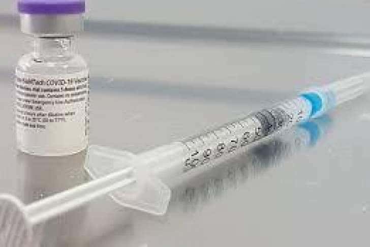 Ce spun autoritățile despre decesul unei femei de 73 de ani, după vaccinarea anti-Covid