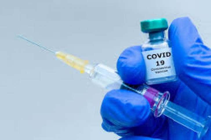 Peste 35.000 de români care urmau să se vaccineze vor fi reprogramați