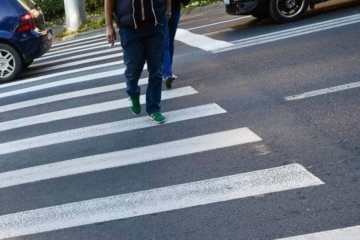 Firma la care lucra muncitorul accidentat lângă pasajul suspendat, amendată de Poliție