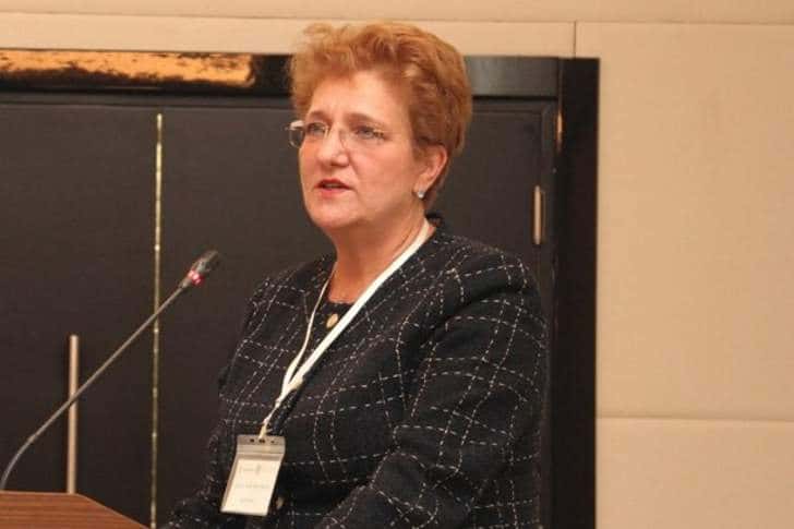 Fost consilier la Curtea de Conturi - în echipa lui Andrei Volosevici, la Primăria Ploiești
