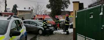 Ciocnire violentă între două autoturisme, pe strada Covurlui din Ploiești