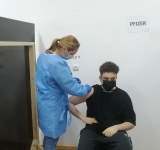 Cel mai tânăr român imunizat contra Covid-19 în a doua etapă s-a vaccinat la Ploiești