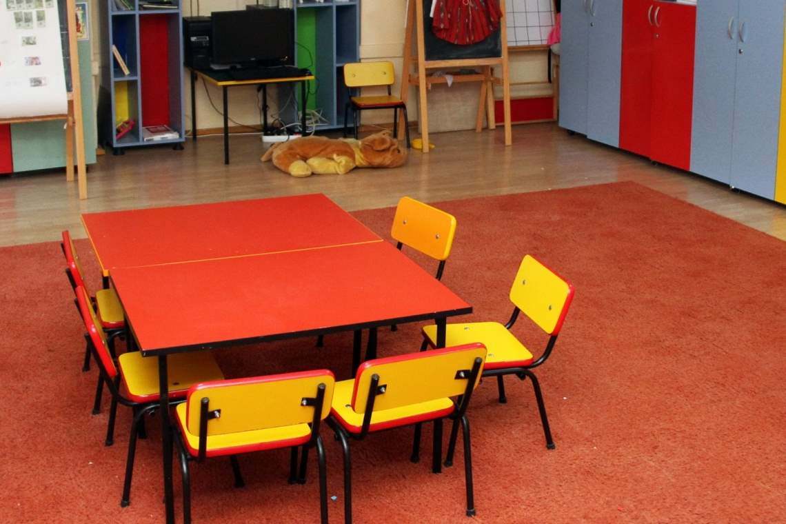 O grădiniță cu program prelungit din Ploiești se închide temporar din cauza Covid-19