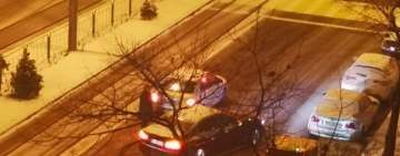 Zăpada de martie produce pagube și pe străzile din Ploiești