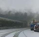 Incendiu la un depozit de materiale inflamabile din Florești - video