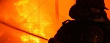 Incendiu la o casă din Șirna, provocat de jarul căzut din sobă
