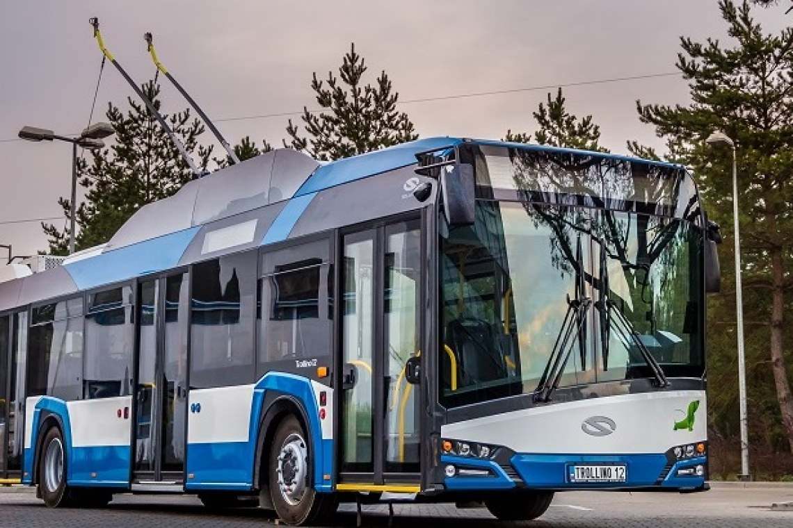 Cinci troleibuze noi vor ajunge la Ploiești până la jumătatea acestui an