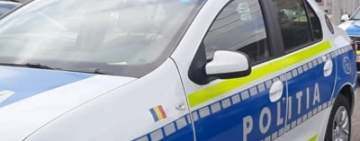 Doi tineri, cercetați de Poliție pentru că au agresat un paznic de la un supermarket din Ploiești. Le ceruse să poarte mască de protecție