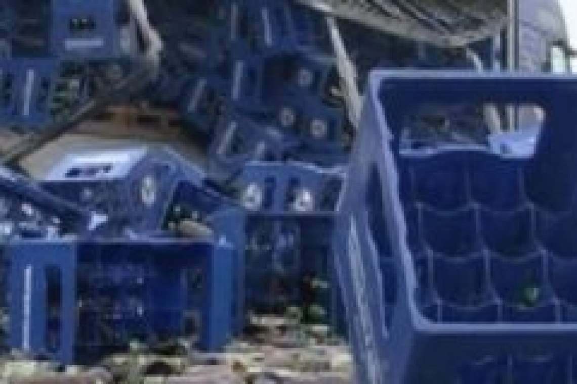 Marți, 13: Trafic îngreunat pe DN1 din cauza lăzilor căzute dintr-un TIR