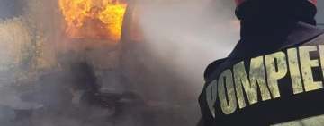 Incendiu la anexa unei case din Ploiești