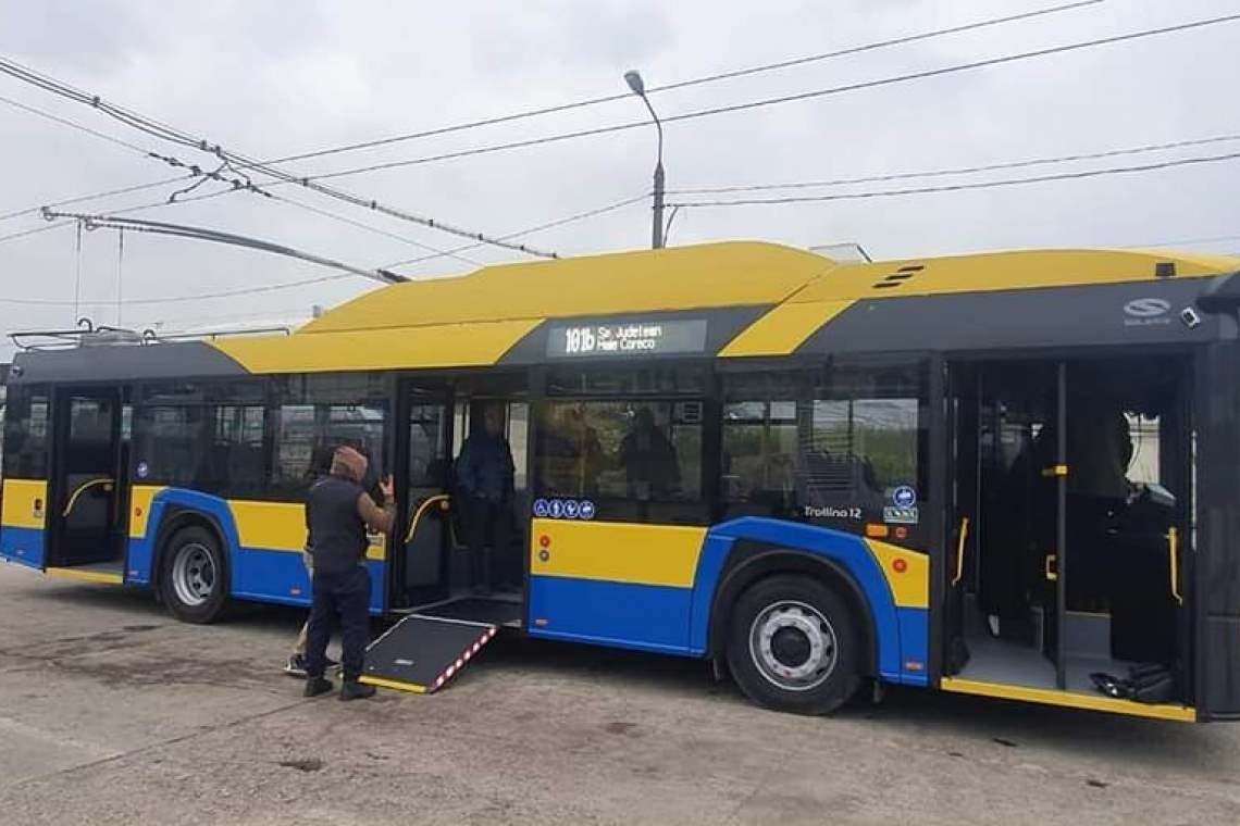 Primul troleibuz nou a ajuns la Ploiești