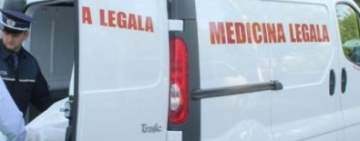 Un bărbat din Sinaia a murit după ce a căzut de la balcon