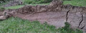 Un deal a luat-o la vale, în Vărbilău. Imagini din satul Livadea