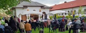 Sărbătoarea Izvorului Tămăduirii la Mănăstirea Ghighiu, cu reguli stricte!