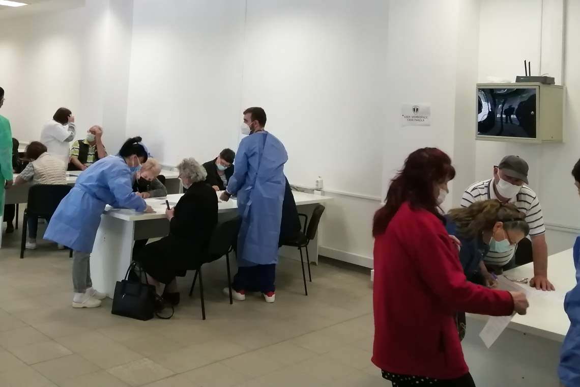 Câte persoane se estimează că se vor vaccina la "maratonul" de la Stadionul "Ilie Oană"