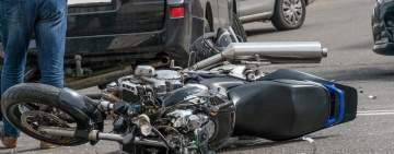 Un tânăr motociclist și-a pierdut viața într-un accident rutier, la Urlați