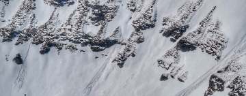 Avalanșe provocate de topirea zăpezii, în Bucegi 
