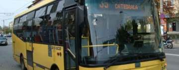 Consilierii social-democrați propun creșterea plafonului pentru gratuitatea pensionarilor pe transportul public din Ploiești