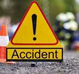 Un microbuz cu muncitori a intrat într-un parapet, la Posada - update