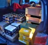 Prinși de jandarmi furând mâncare și băutură dintr-un camion, la Buda