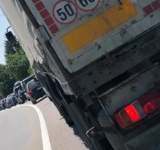 O trecere pentru pietoni a transformat într-un coșmar drumul de la Blejoi spre Lipănești, pe DN1A!