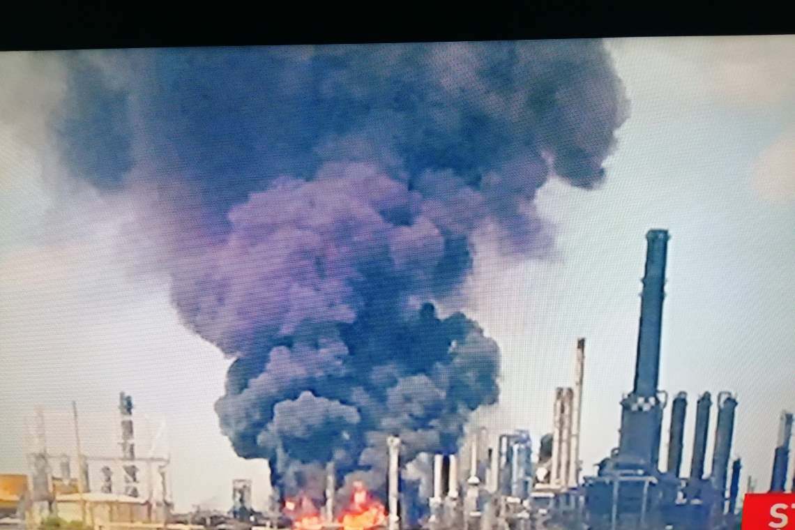 Explozie la un rezervor al rafinăriei Petromidia