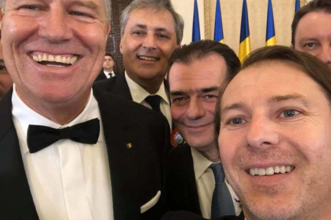 Iohannis tranșează lupta dintre Cîțu și Orban sub acoperirea României Educate