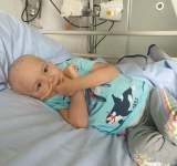Otilia are nevoie de ajutorul nostru! Târg caritabil, la Ploiești, pe 10 și 11 iulie, pentru micuța de 3 ani și jumătate aflată pe patul de spital