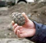 Un ploieștean a găsit o grenadă în curtea unei case de pe strada Horia