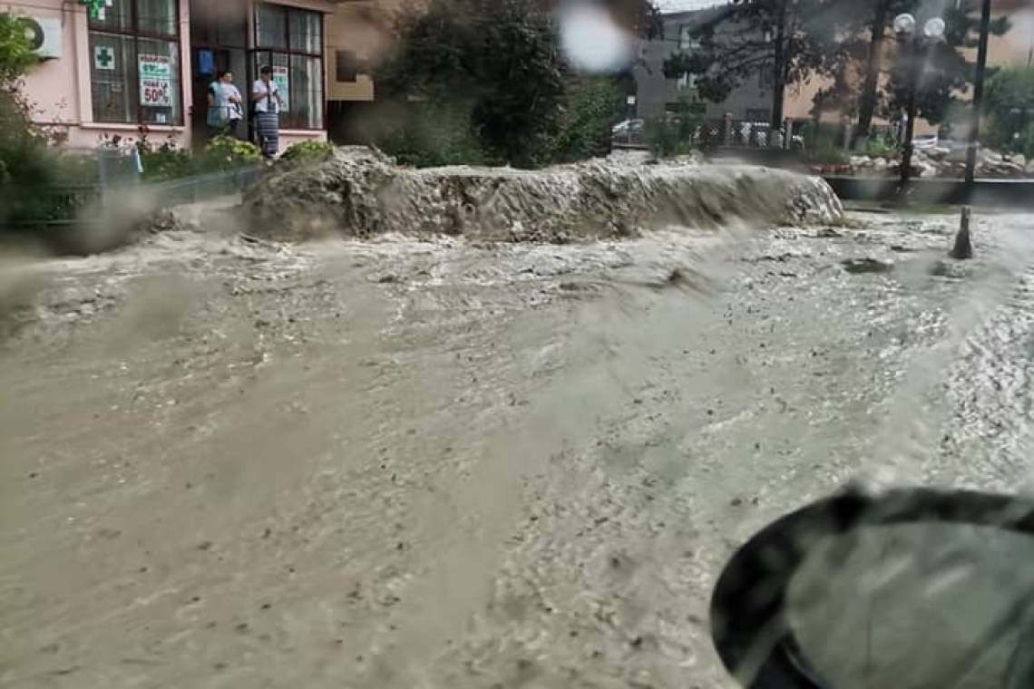 Video/Localitățile de pe Valea Slănicului, lovite din plin de noi inundații!