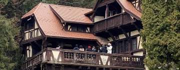 La Vila Șipot din Sinaia se va deschide galeria arhitecților Peleșului